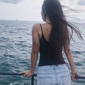 Meet your Posher, Junie